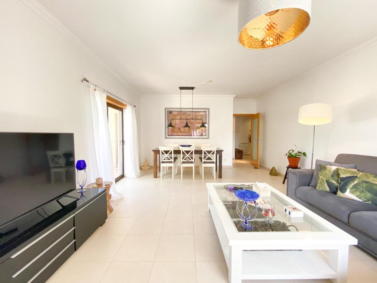 Apartment Modern And Spacious In #1939 *