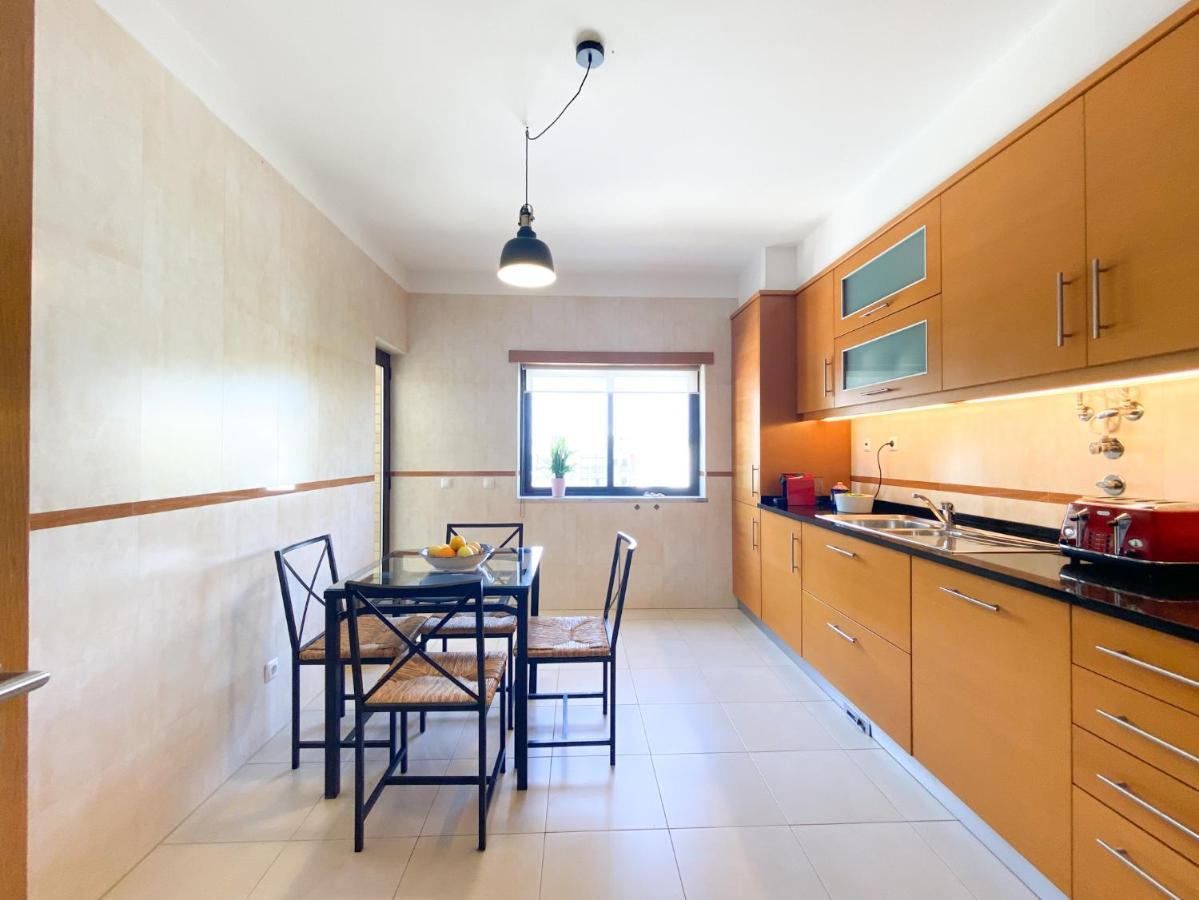 Apartment Modern And Spacious In #1939 Lagos
